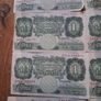 43 English One Pound Notes(40s,50s,60s) Image 9