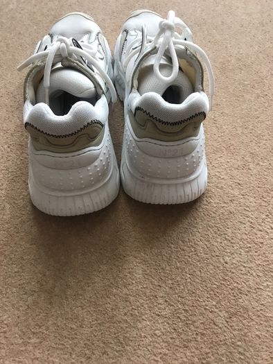 trainers N.21