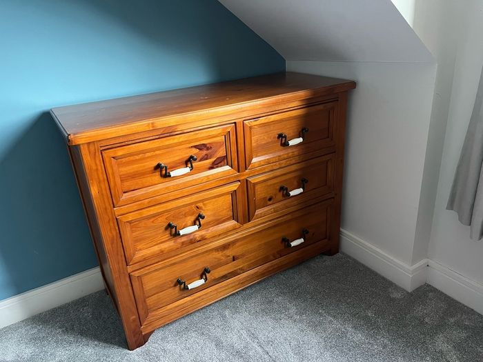 3 Piece- Bedroom Furniture Set