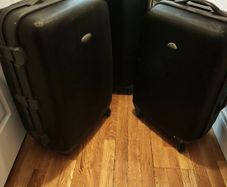 Samsonite luggage suitcase