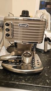 De'Longhi Coffee Machine