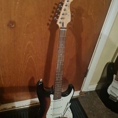 crafter cruiser strat sunburst