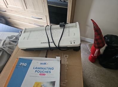 laminater and laminating pouches