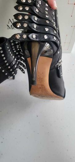 Alexander McQueen Black Studded Wing Ankle Boots Sz 40 (Fit 7UK)  - Rrp 795 (New)