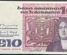 Ireland 1979 Series B 10 Pound Banknote EF