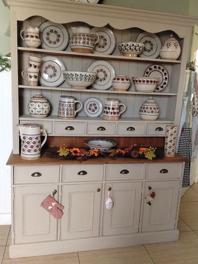 solid kitchen dresser delivery arranged
