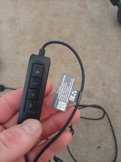 dell headset plantronics