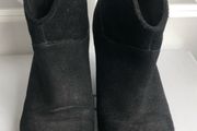 Suede Aldo ankle boots - sz 6