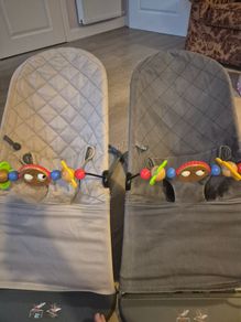 Baby bjorn bouncer with toy bar