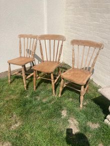 Kitchen Chairs x 3 - Antique - Windsor