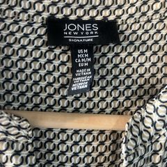 Jones New York Blouse - Size Medium - worn once briefly