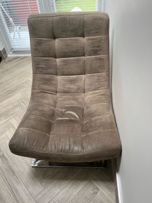 lounge chair