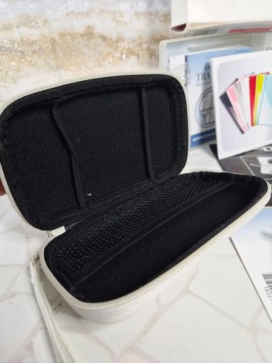 Ds black boxed