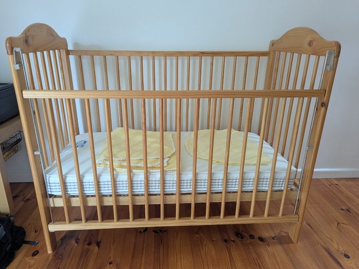Cot - perfect condition