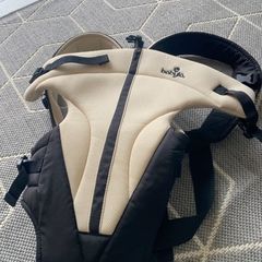 Babylo baby carrier