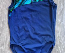 leotard / swimming togs size 30 / 9-10yrs