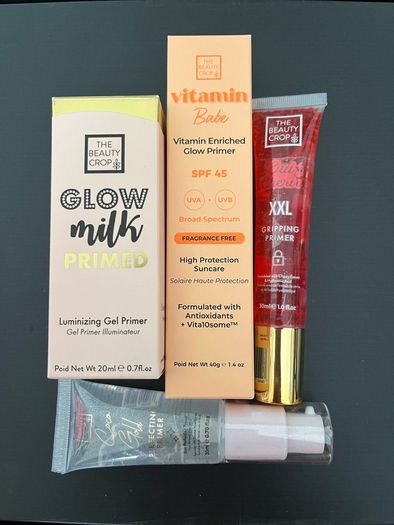 Beauty crop makeup bundle