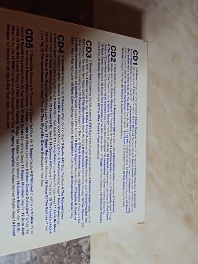 100 Hits 90s  5CD Boxset