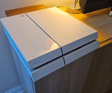 PS4 white - 1TB