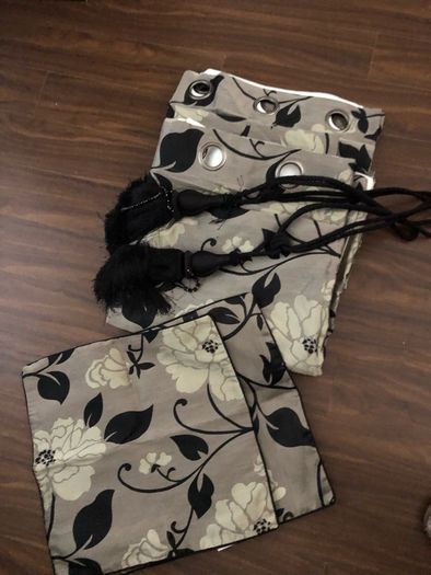curtains plus 2 pillowscase Width 66in x Length 90in