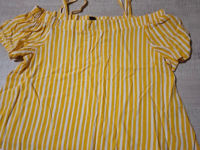 nNew girls top size 12-13 years