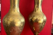 A set of 2 bronze vases