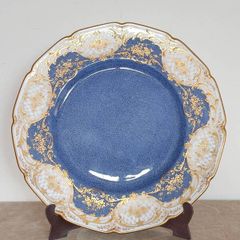 Vintage cabinet plate by Royal Doultot