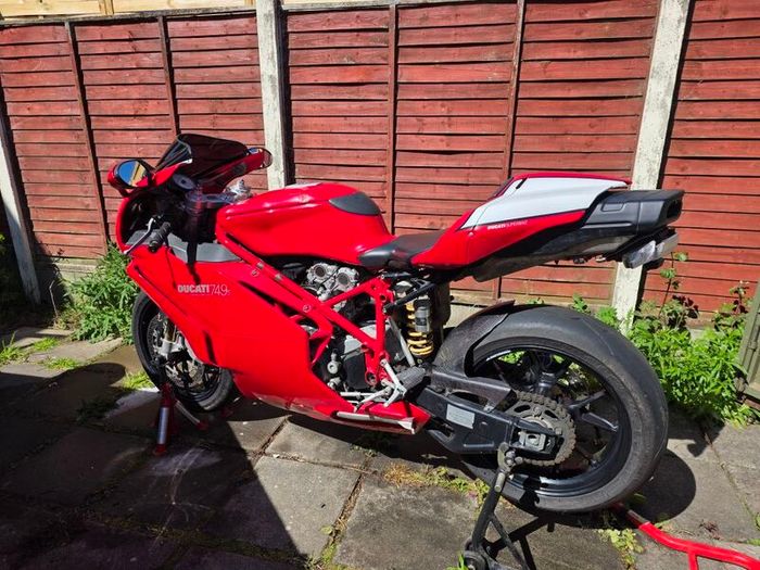 2006 Ducati 749s