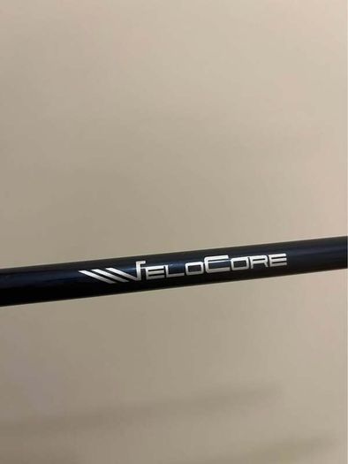 Fujikura Ventus VeloCore golf shaft with Lamkin grip