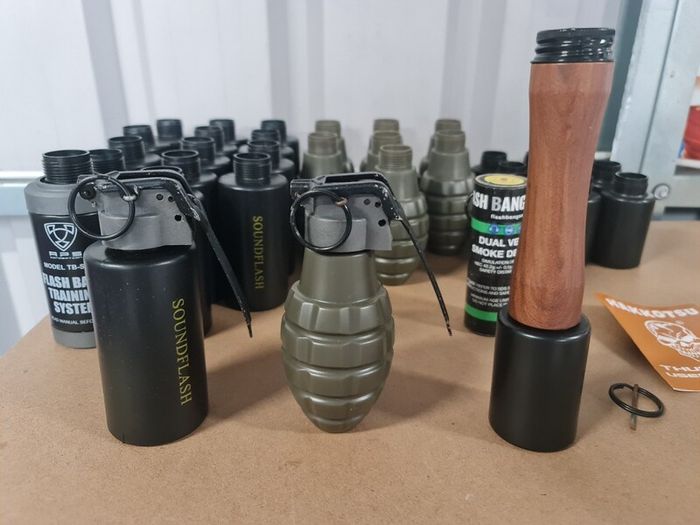 Soundflash Grenades x3