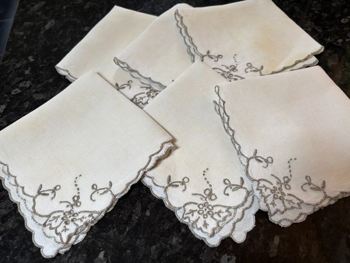 Vintage Set of 6 Embroidered Napkins