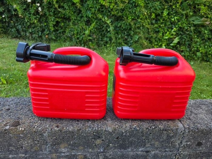 Fuel Container Jerry Can l petrol diesel 5l