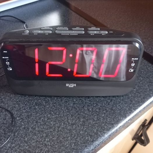 BUSH, electric clock & radio with alarm
