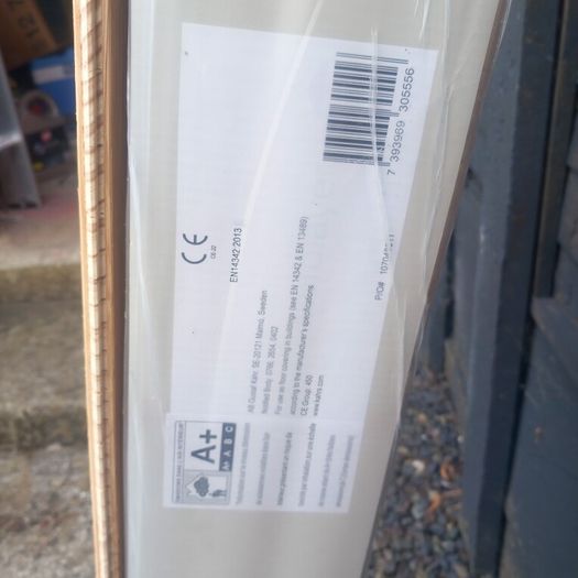 Oak Wood flooring 1 pack 2.88m2 with underlay