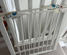 Stair gate