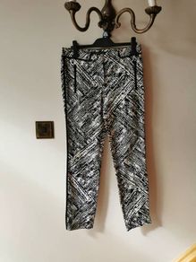 Zara black/cream crop trousers