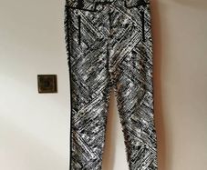 Zara black/cream crop trousers