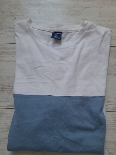 Selection of mens tops 8 euro each.