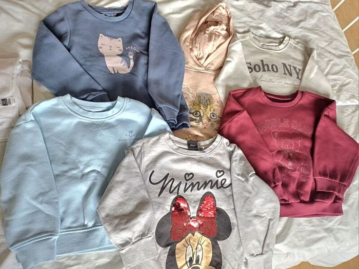 Girl clothes bundle 3-5 years