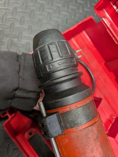 Hilti TE5 220v
