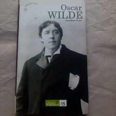 Biography: Oscar Wilde