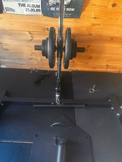 HIIT fitness gym rack / power rack