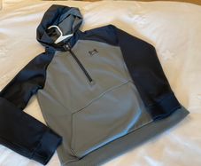 Junior Black grey hoodie Under Armour 11 12 13