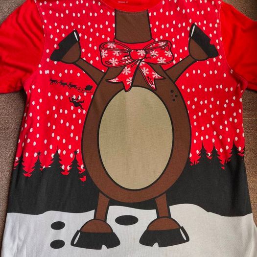 Red Unisex Christmas T-shirt, size S