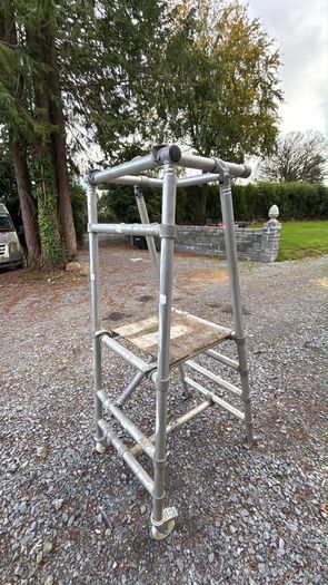 Collapsible safety platform/ ladder/podium hop up platform