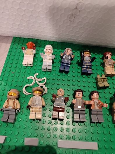 Lego Star Wars Rebel Figures Admiral Akbar Pilots Poe Dameron and more