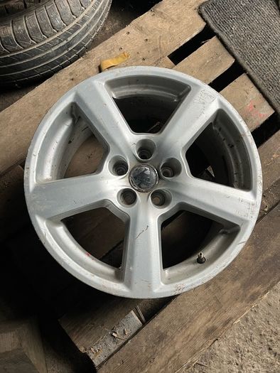 Alloy wheels - various types and sizes