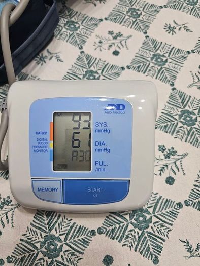 Blood pressure monitor