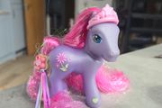Petal Blossom with Barette and Crown Accessoriess MLP G1 My Little Pony 2002