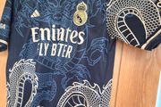 Real Madrid Dragon Edition Shirt #7 Vini Jr. - Size M